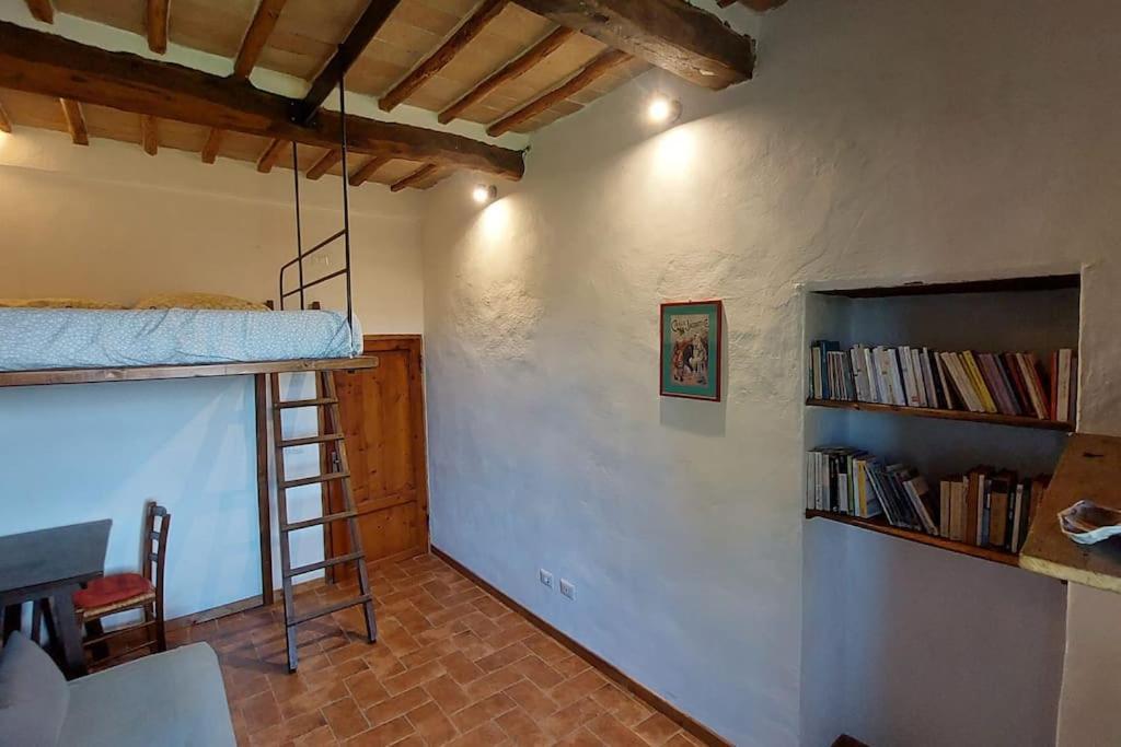 Piccolo Appartamento Monticiano Exterior photo